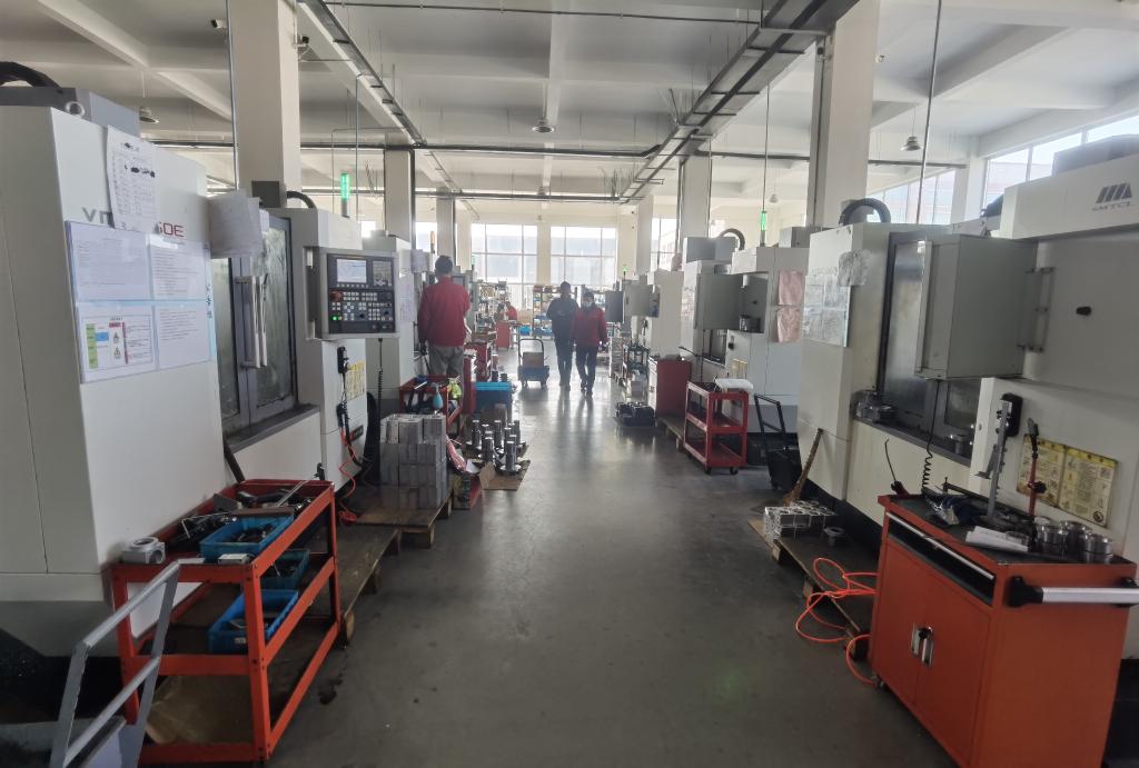 图为青岛盈可润传动科技有限公司制造车间。新华社记者王凯摄