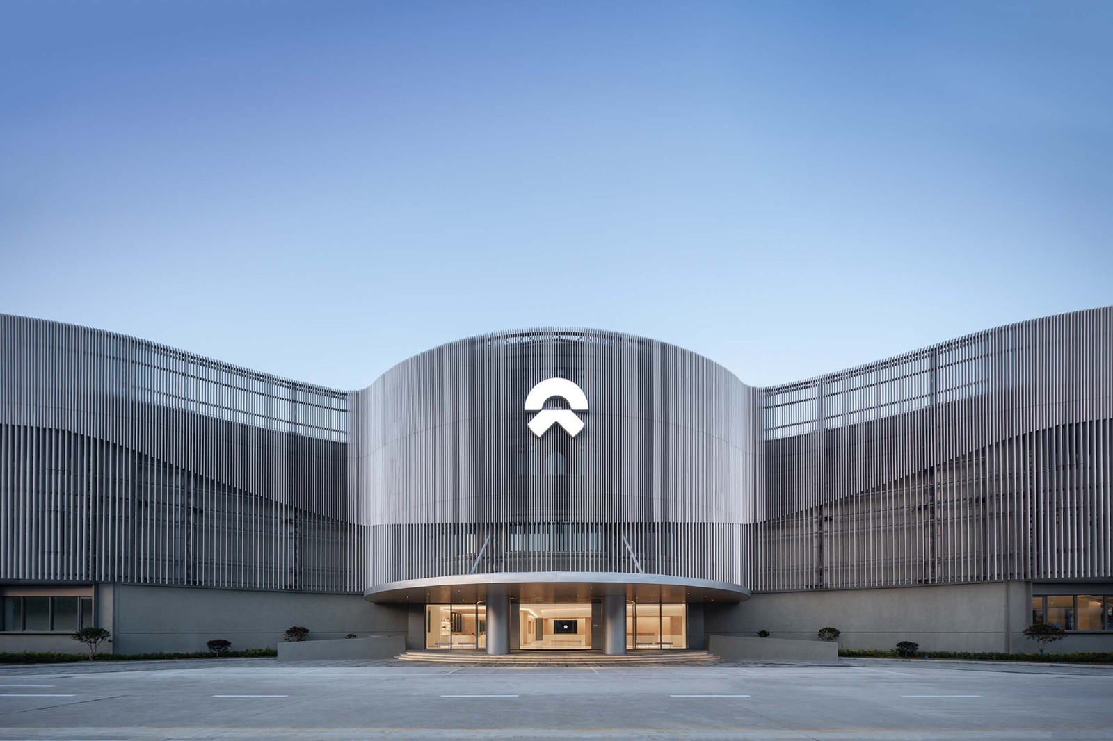 蔚来交付中心 / Kokaistudios|设计|建筑|空间_新浪新闻