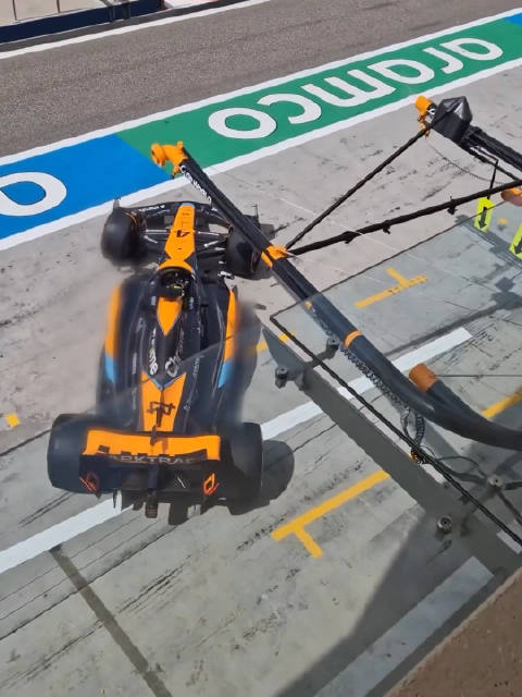 迈凯伦新车MCL60在巴林进行首航