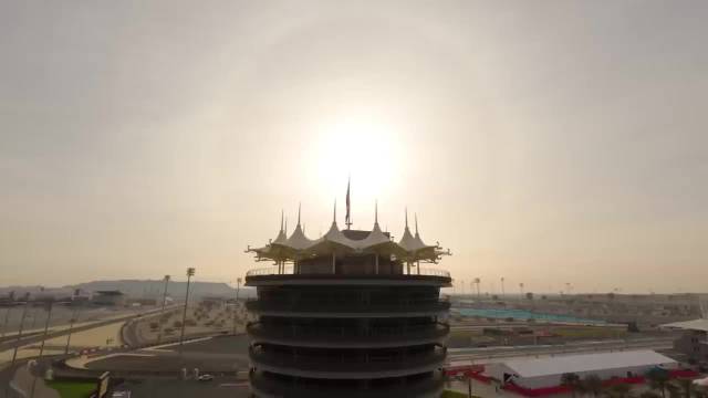 迈凯伦新车MCL60在巴林进行首航的官方视频