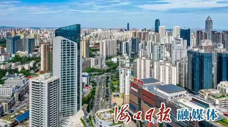 资料图:海口市龙华区椰岛片区棚户区(城中村)改造项目骏豪广场。海口日报融媒体记者 康登淋 摄
