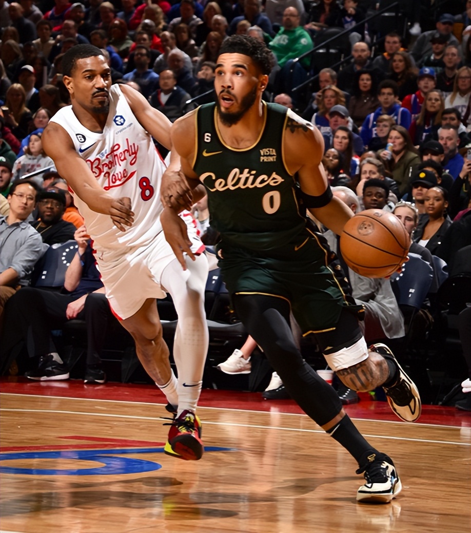 塔图姆绝杀封神一战 凯尔特人主场力克强敌豪取八连胜冲击总冠军之路再进一步