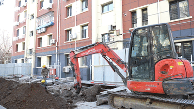 ▲老楼加梯项目开工