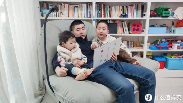 买沙发重点看什么?功能沙发=丑?养猫的人不配有沙发?硅胶皮沙发的出现颠覆了我的认知休闲区蓝鸢梦想 - Www.slyday.coM 买沙发重点看什么?功能沙发=丑?养猫的人不配有沙发?硅胶皮沙发的出现颠覆了我的认知休闲区蓝鸢梦想 - Www.slyday.coM