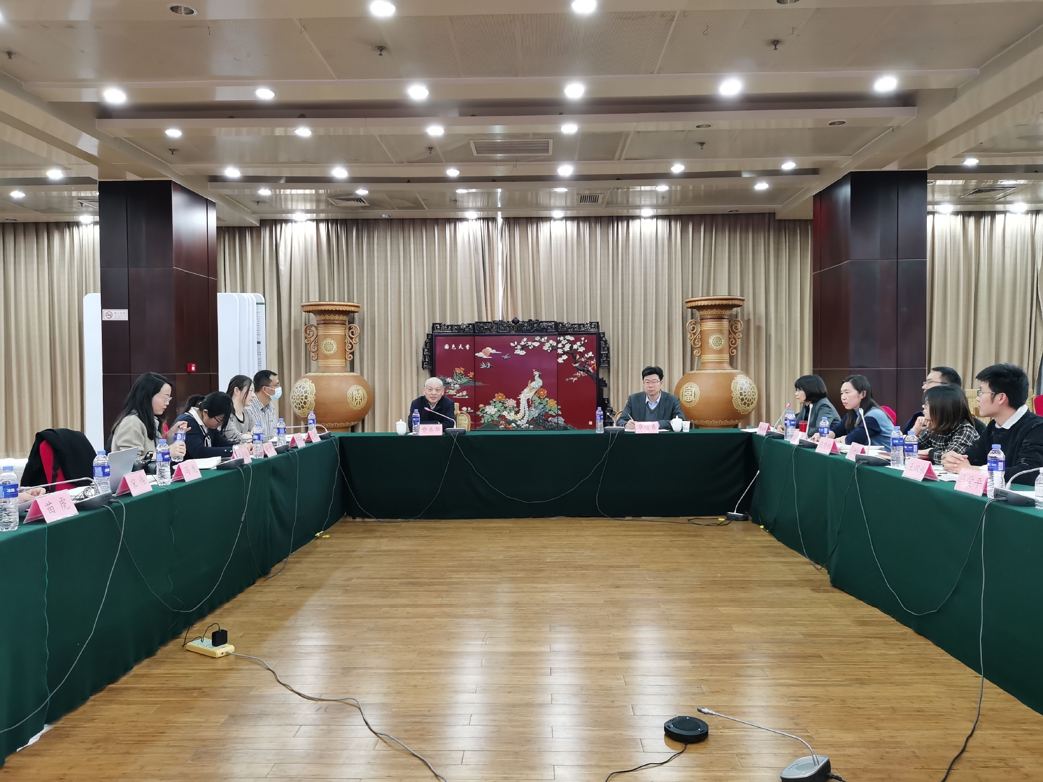 国家自然科学基金重大项目“弧形竹材原态层积机制及物理力学基础”启动1 国家自然科学基金重大项目“弧形竹材原态层积机制及物理力学基础”启动