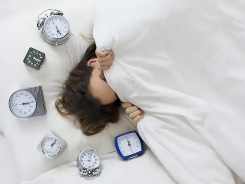 深夜失眠和半夜惊醒哪个更难受?