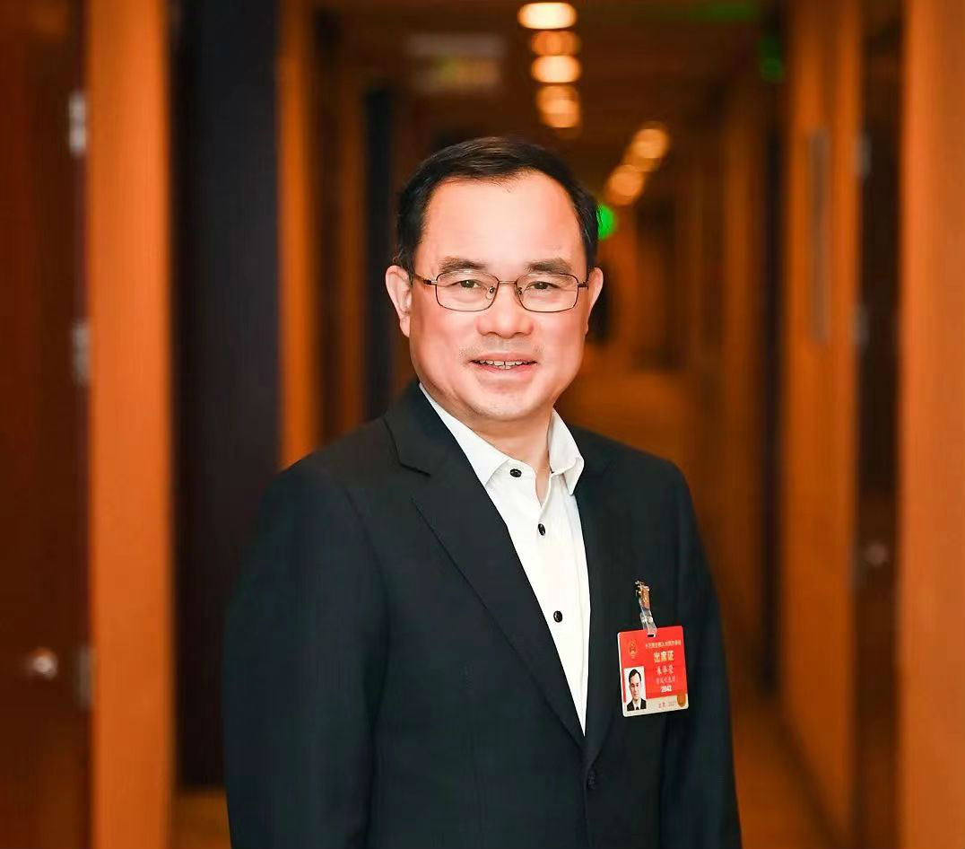 全国人大代表朱华荣建议：2.0L及以下车型消费税减半，购置税与消费税合并