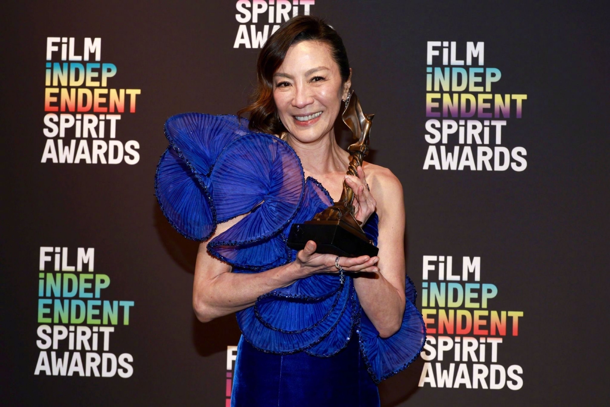 杨紫琼获得2023年美国电影独立精神奖获得“最佳主角演出”奖