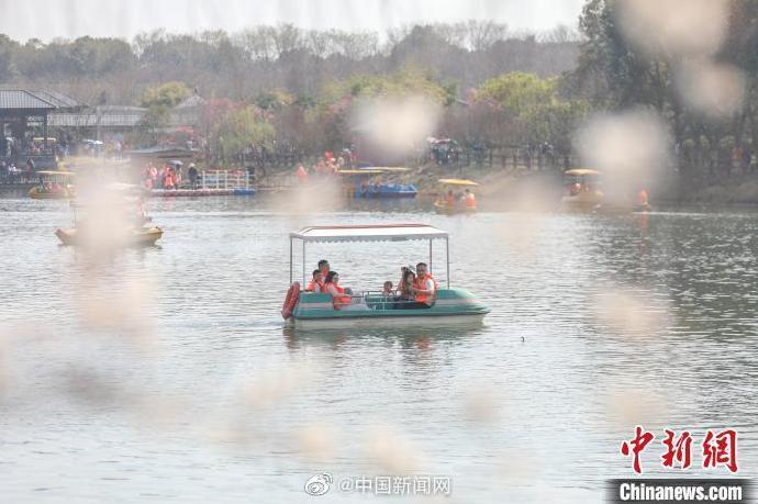 代表建议增设中小学生春假和秋假