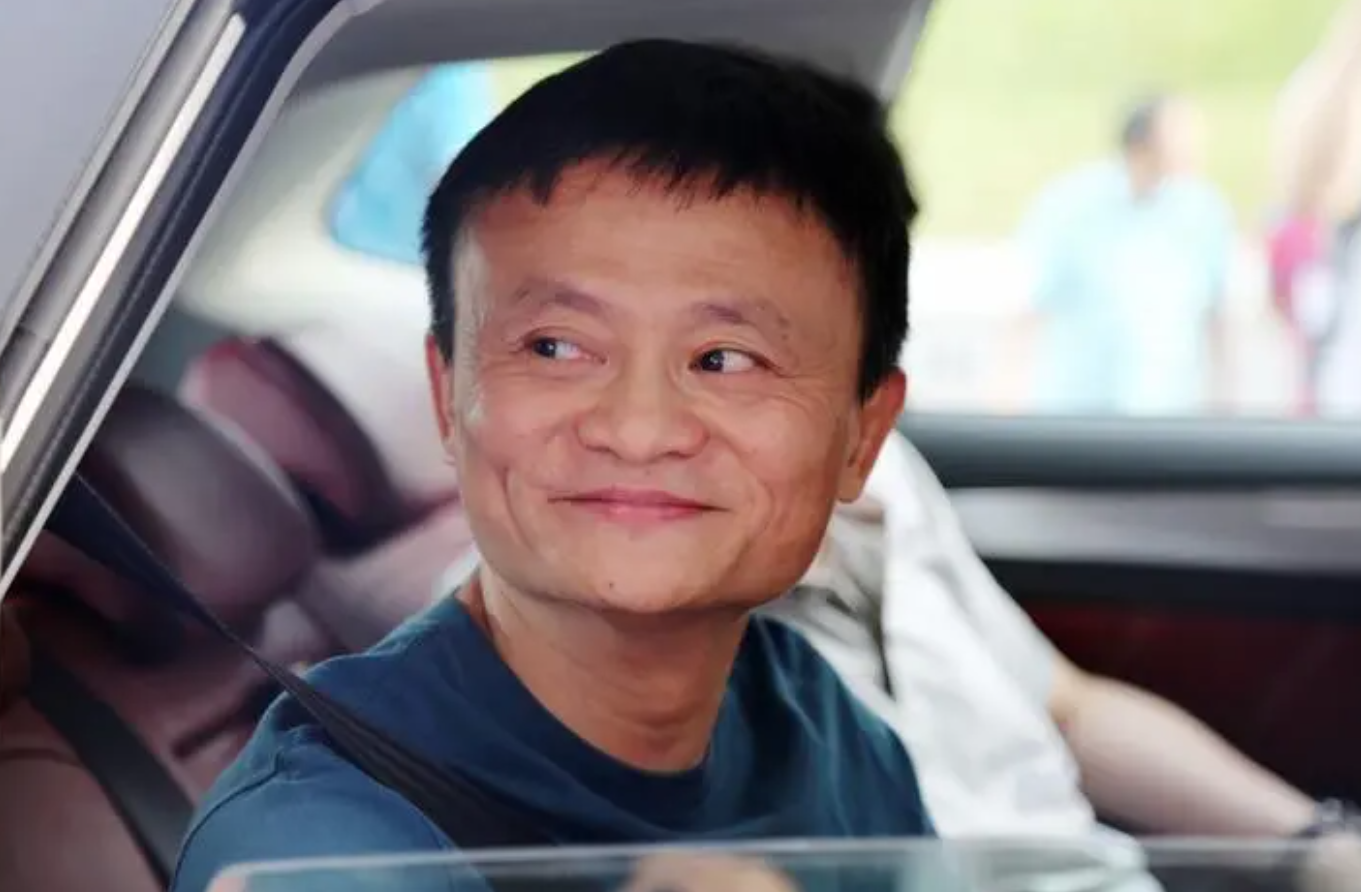 马云退休生活太精彩，西班牙打高尔夫<a href=