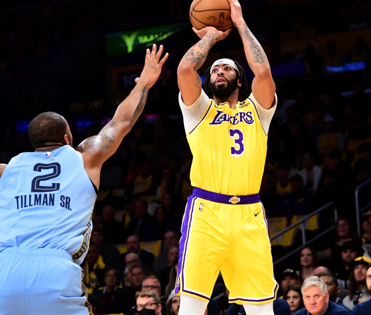 浓眉NBA直播展现统治力湖人内线支柱无可替代