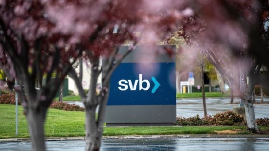 硅谷银行(SVB)。