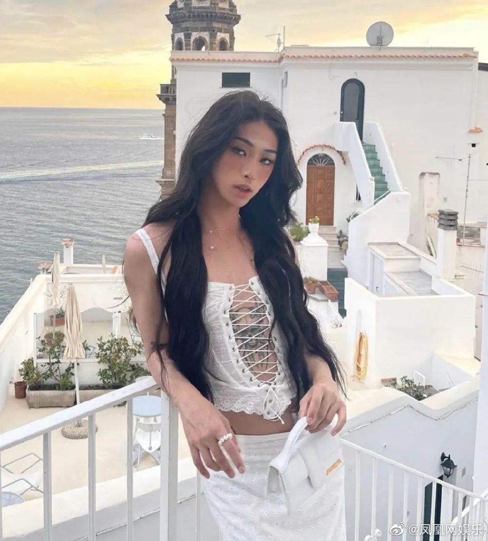 伊能静儿子女装庆生照