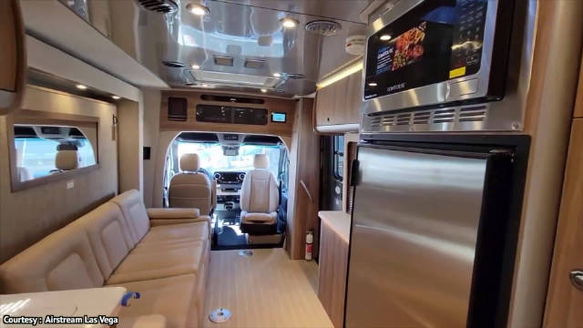 视频：据称是最豪华的C型房车（之一）——Airstream（清风）