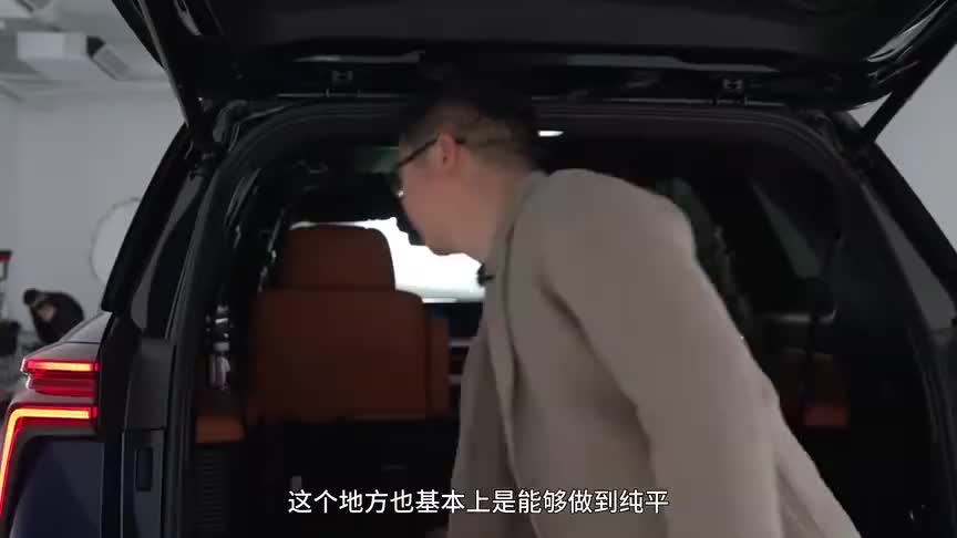 实拍魏牌蓝山：大6座插混SUV，能否超越理想L8？