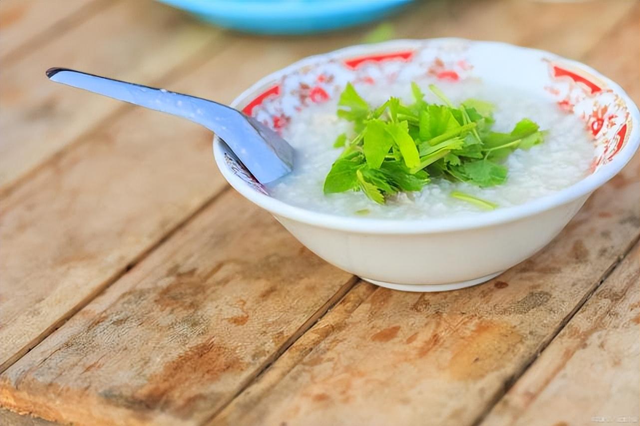 b体育为什么饮食清淡还会得高血脂？饮食上怎样做才能控好血脂？(图4)