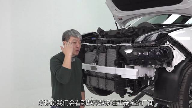 这辆新款领克03的前后防撞梁，从结构材质方面……