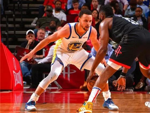 NBA战报回顾精彩对决全场实录解析关键球员表现与战术演变