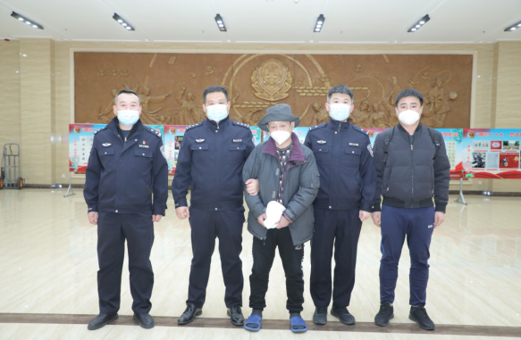 近日,中国警方自俄罗斯成功引渡1名潜逃27年的犯罪嫌疑人。(公安部国际合作局供图)