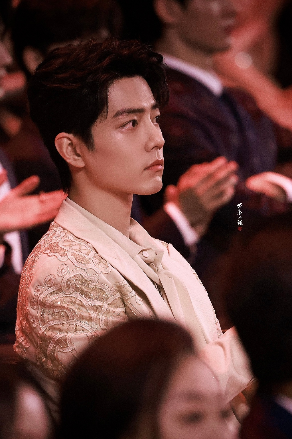 新秀表现亮眼老将稳定输出热火未来建队方向逐渐清晰管理层引援计划曝光