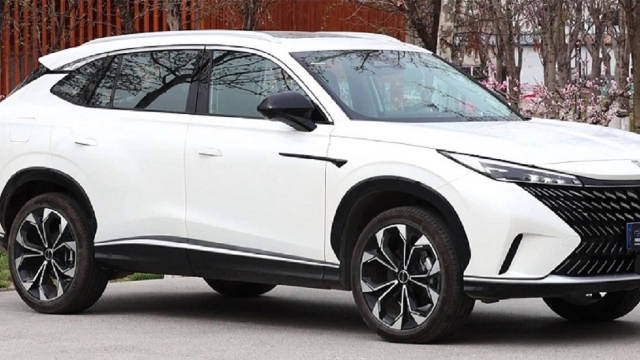 全新第三代荣威RX5只要9.99万起！