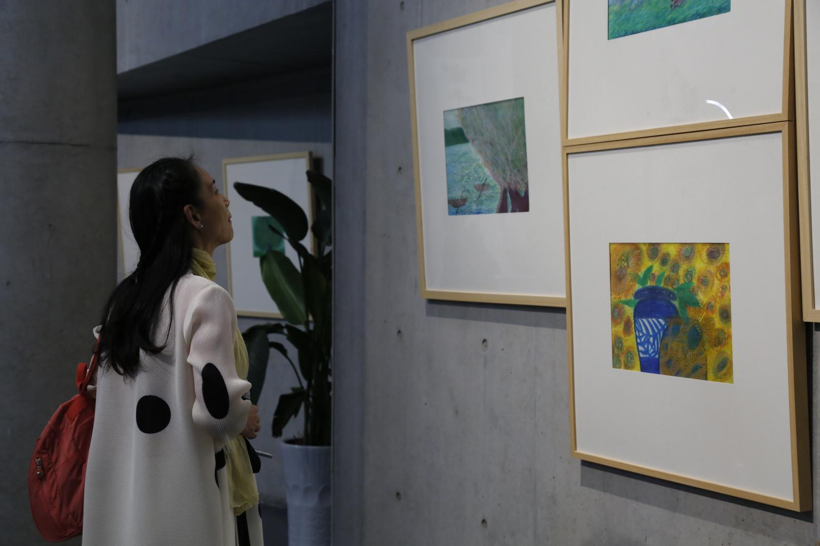 来看青年艺术家的艺术创造力!“童话与梦想——宋平美术作品展”深圳开幕休闲区蓝鸢梦想 - Www.slyday.coM 来看青年艺术家的艺术创造力!“童话与梦想——宋平美术作品展”深圳开幕休闲区蓝鸢梦想 - Www.slyday.coM