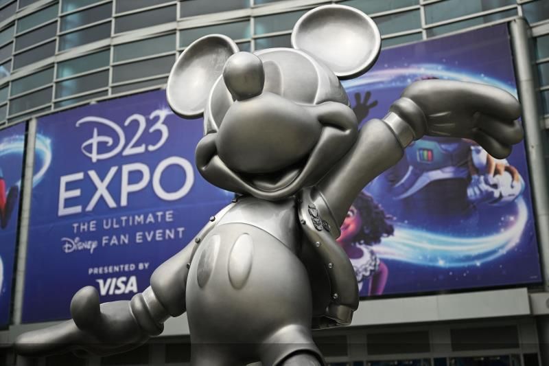 谁拖累了迪士尼？