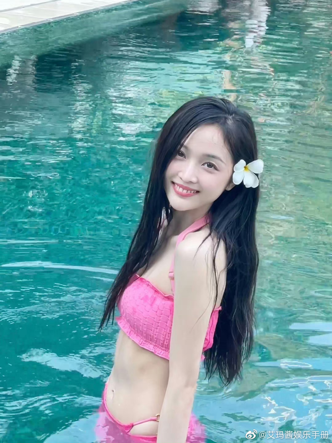鞠婧祎、吴宣仪<a href=