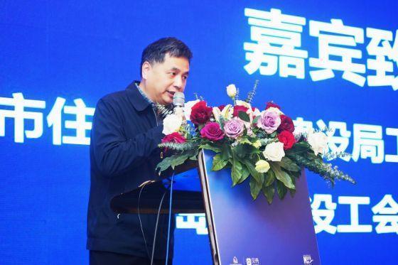 青岛市住房和城乡建设局工会主席、一级调研员、青岛市建设工会主席 曾林