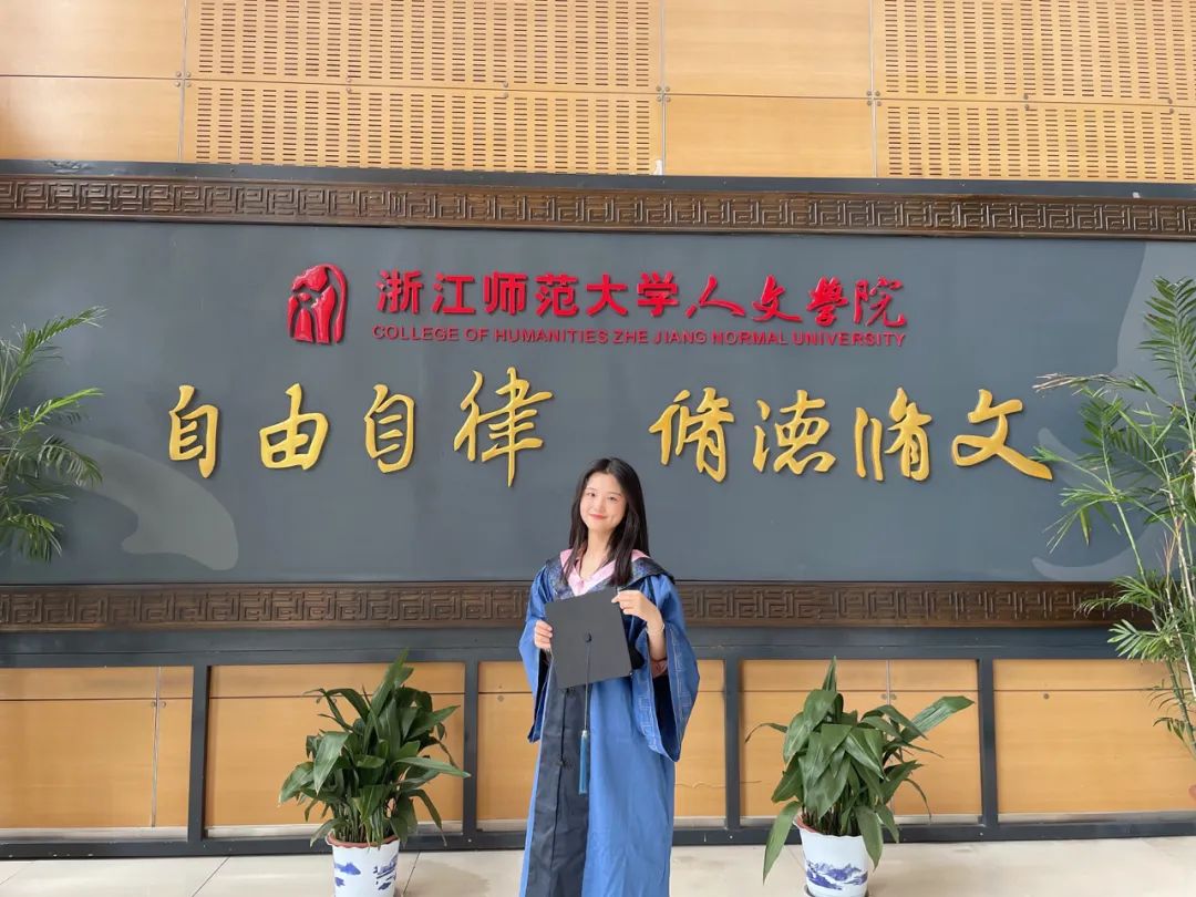 ▲李右溪的畢業照。受訪者供圖