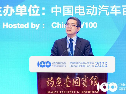 欧阳明高：2023年是新能源车革命阵痛期