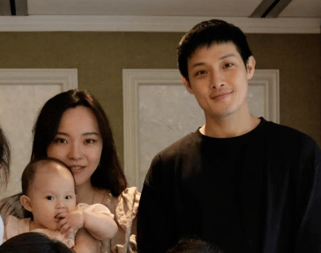 一妻一妾、5个儿女、68岁“视帝”寇世勋，晚年竟还有贤妻在侧