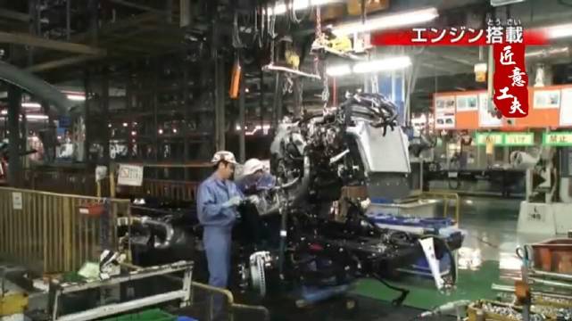 五十铃卡车底盘车架装配