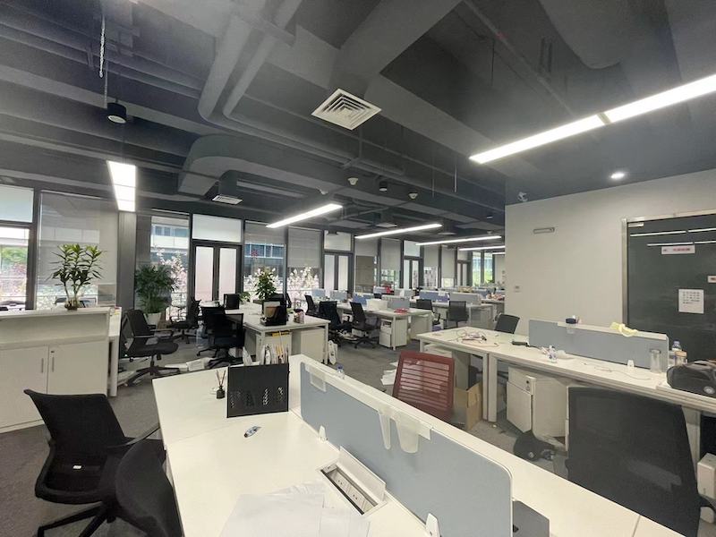 独家｜虎头局上海门店大量停业：总部办公点人去楼空，欠100多万房租