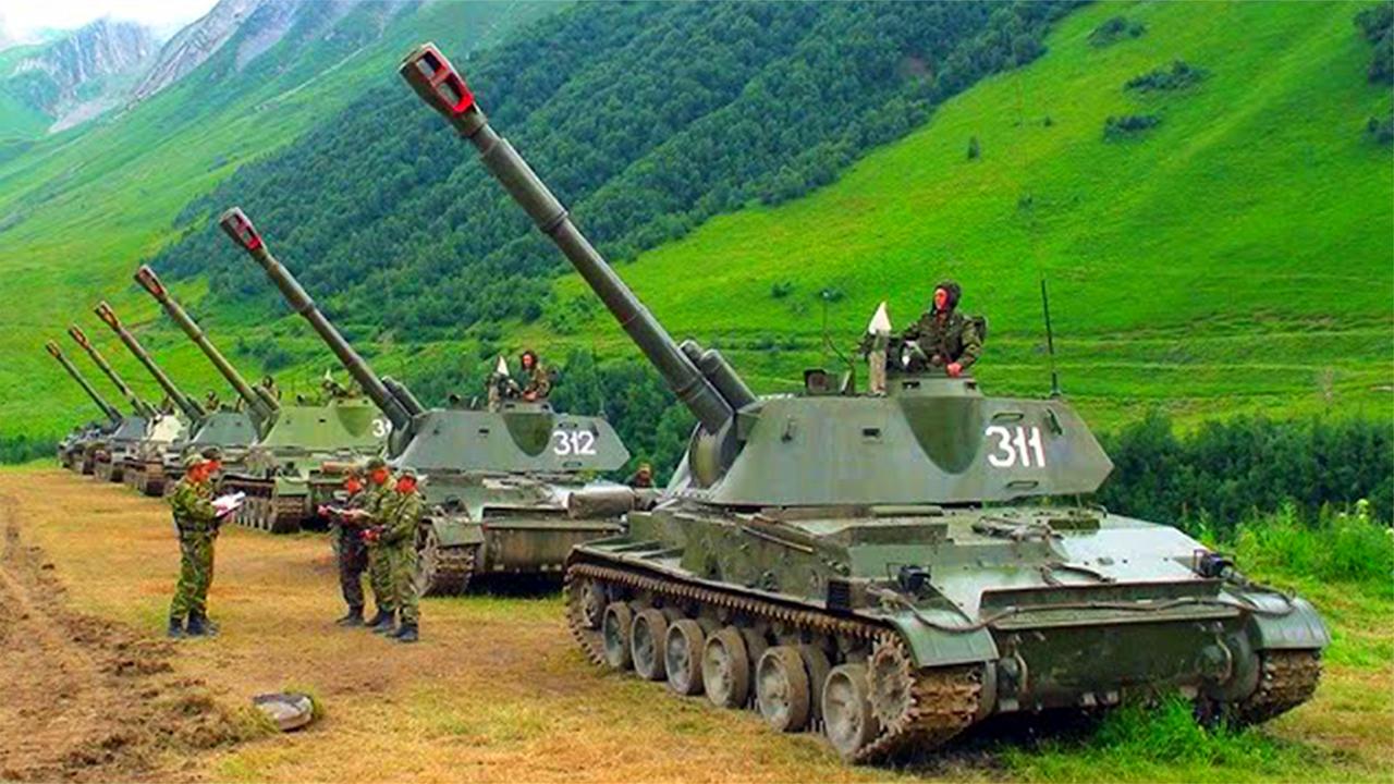 乌克兰战场，俄罗斯拉出52年前的2S3加榴炮，生锈的炮弹依然耐用