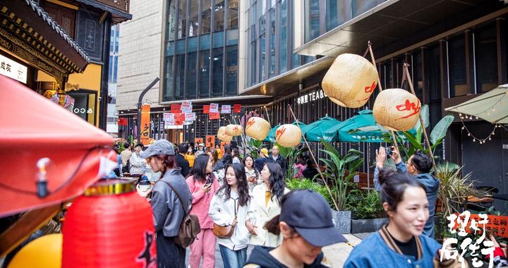 海口女子学院后街还能玩吗？探秘湖南女子学院后街新鲜乐趣