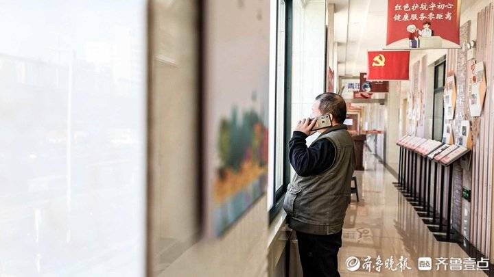 通过在群里“卧底”,徐世海发现了“约死群”的秘密
