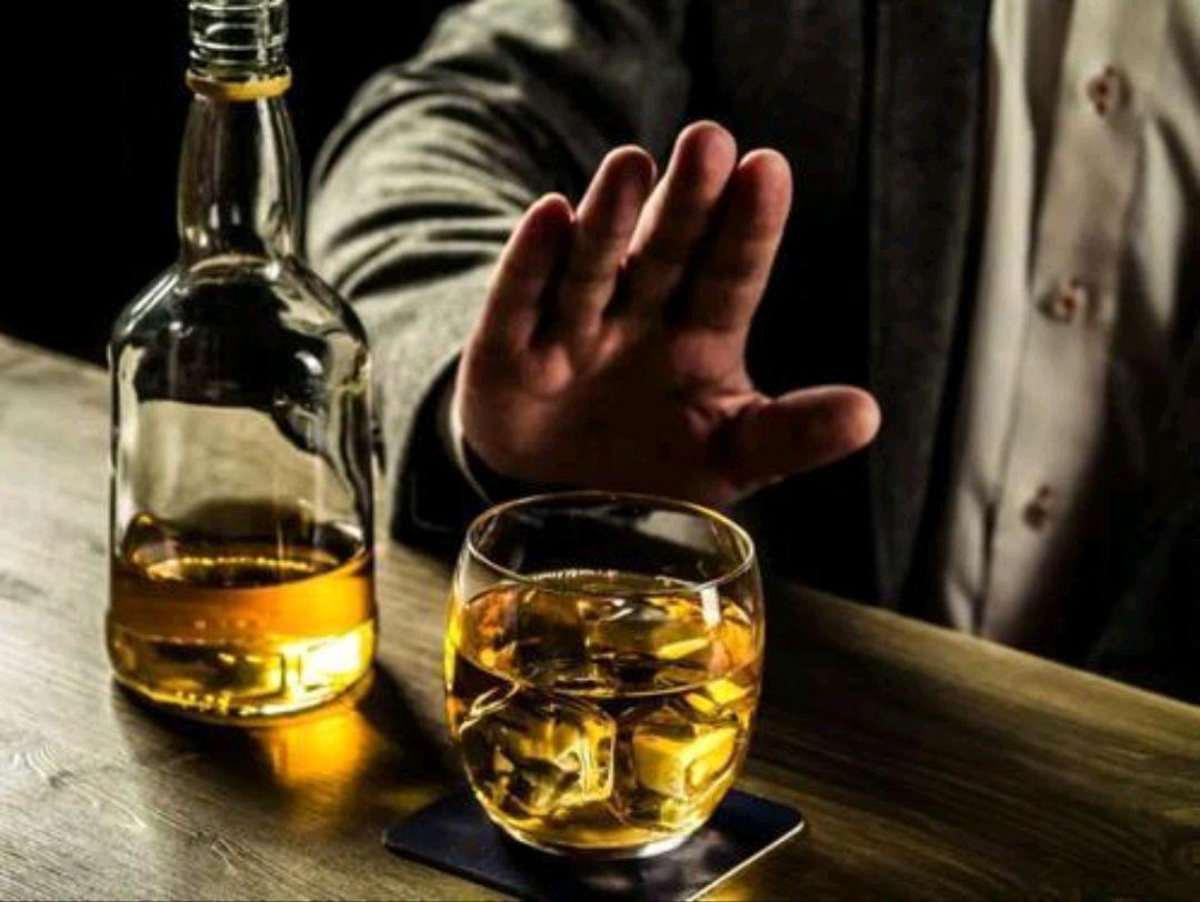 尿酸高的人需要控制“嘌呤”摄入量，多吃4种碱性食物，助降尿酸-尿酸高的是不是要多吃碱性食物