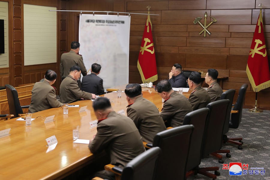 朝鮮勞動黨第八屆中央軍事委員會第六次擴大會議 圖自朝中社