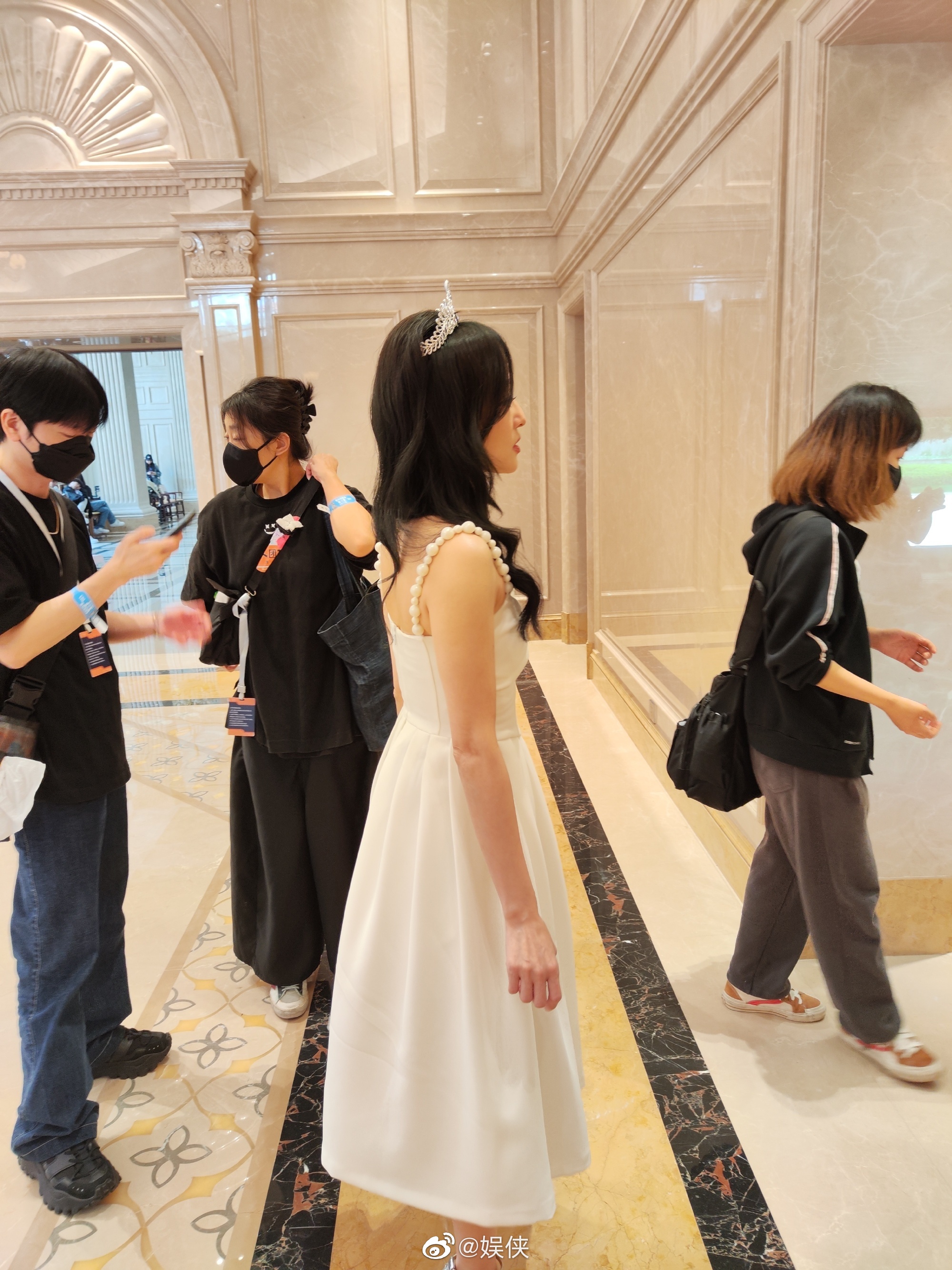 附近小妹私人电话号码,社区社交新观察,隐私伦理再思考的多重含义解析