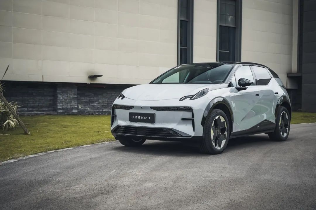 不到19万买3秒级性能钢炮,颜值爆表,95%的年轻人都心动!