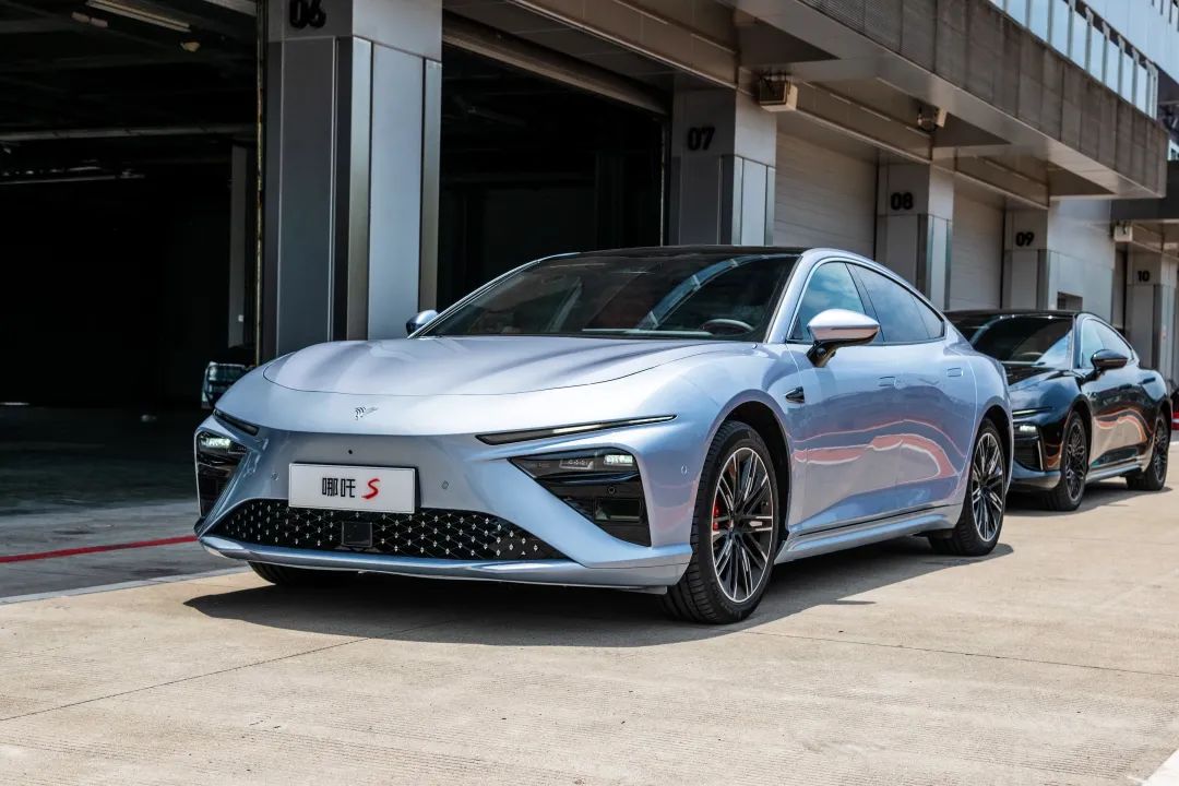 不到19万买3秒级性能钢炮,颜值爆表,95%的年轻人都心动!