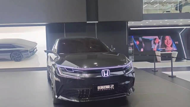 上海车展直击：新车抢先看-广汽本田e:NP2