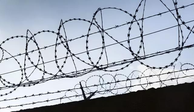 外公绑架4岁外孙女向女儿勒索50万,是什么原因让他这么做呢?休闲区蓝鸢梦想 - Www.slyday.coM 外公绑架4岁外孙女向女儿勒索50万,是什么原因让他这么做呢?休闲区蓝鸢梦想 - Www.slyday.coM