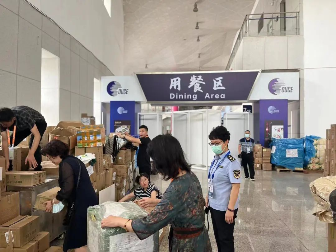 十三点进厂打一字 e8da-31ebd7b7afa8e8a0d693d2e996cd45cc.jpg