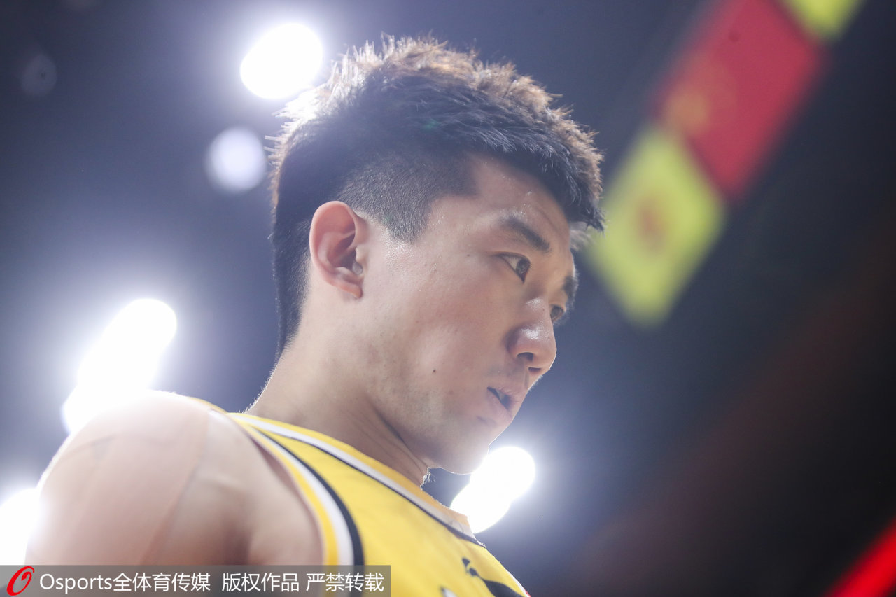 孙铭徽终于迎回了最强队友。