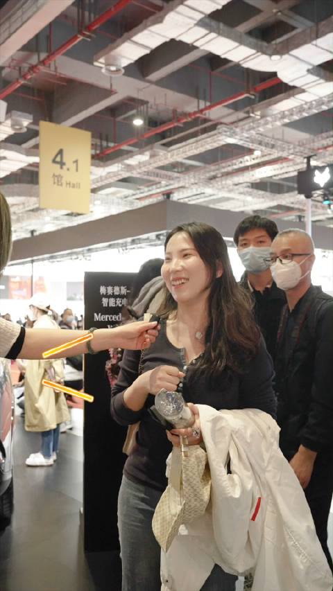 车展随机访，竟有人订完车秒退？ 2023上海车展
