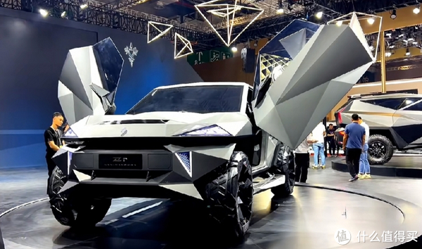 2023年上海汽车展最新推出上千万的卡尔曼-蝴蝶刀车。