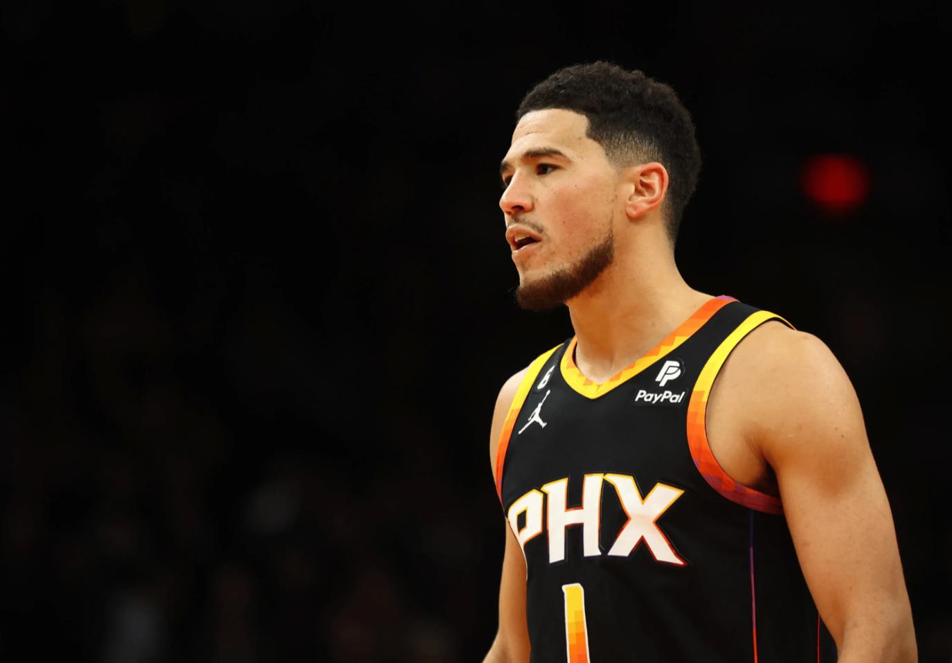 布克狂砍40分率太阳逆转取胜 关键三分锁定胜局引爆全场