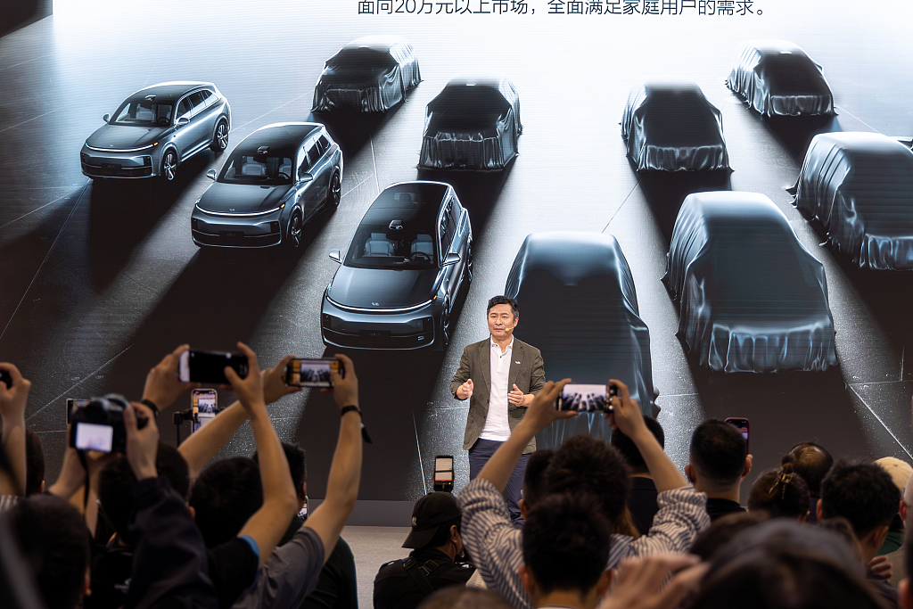 2023年4月19日，上海車展，理想汽車總工程師、聯合創始人馬東輝發佈「雙能戰略」。